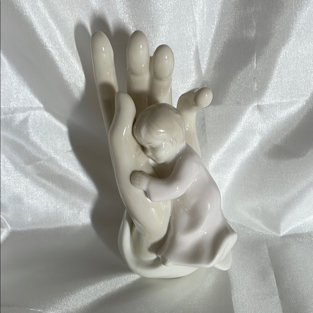 The Valencia Collection Isaiah 49:16 Hand and Child Sculpture